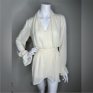 W118 BY WALTER BAKER IVORY SHOULDER CUT OUT BLOUSE SZ S